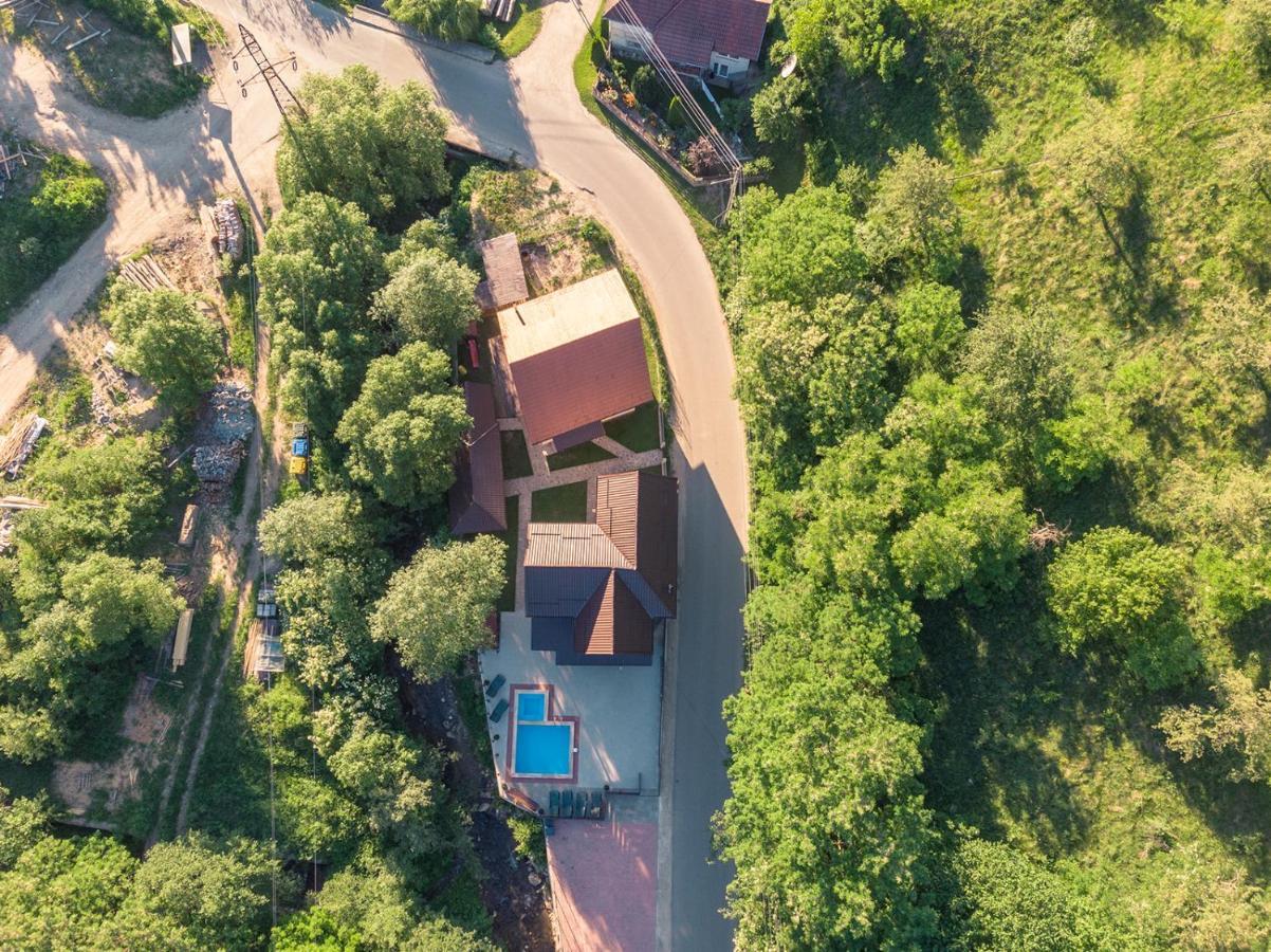 Pensiunea Petru Sugag Bagian luar foto